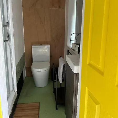 Filton Garden Studios & Parking * Bristol