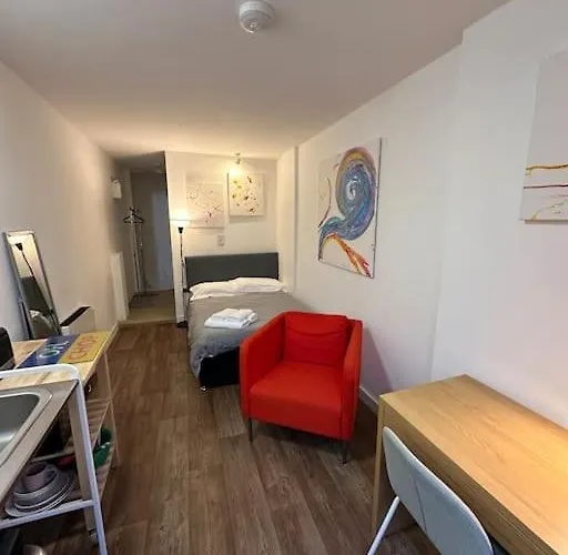Apartament Garden With Free Parking And Ev *