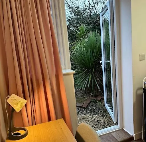 Apartament Garden With Free Parking And Ev *